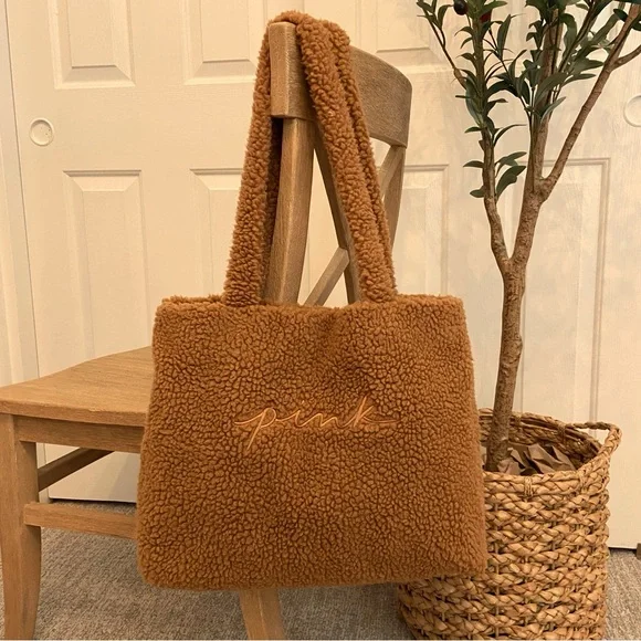 PINK Victoria's Secret Teddy Bear Sherpa Tote - Picture 2 of 11